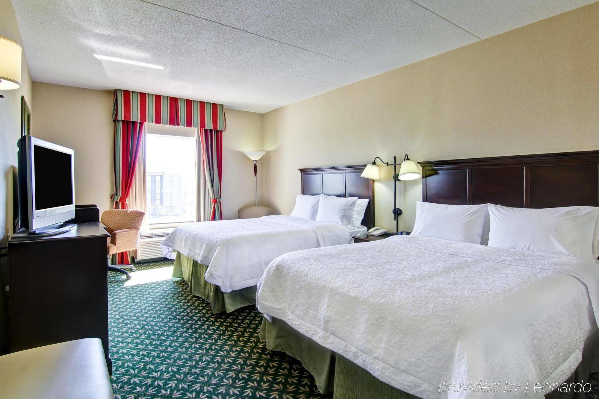 Hampton Inn London Ontario Exterior photo
